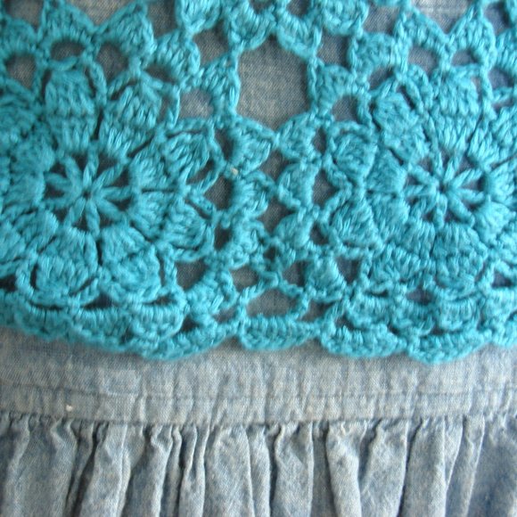 Turq Crochet Floral Short Sleeve Top Open Weave - Picture 7 of 14